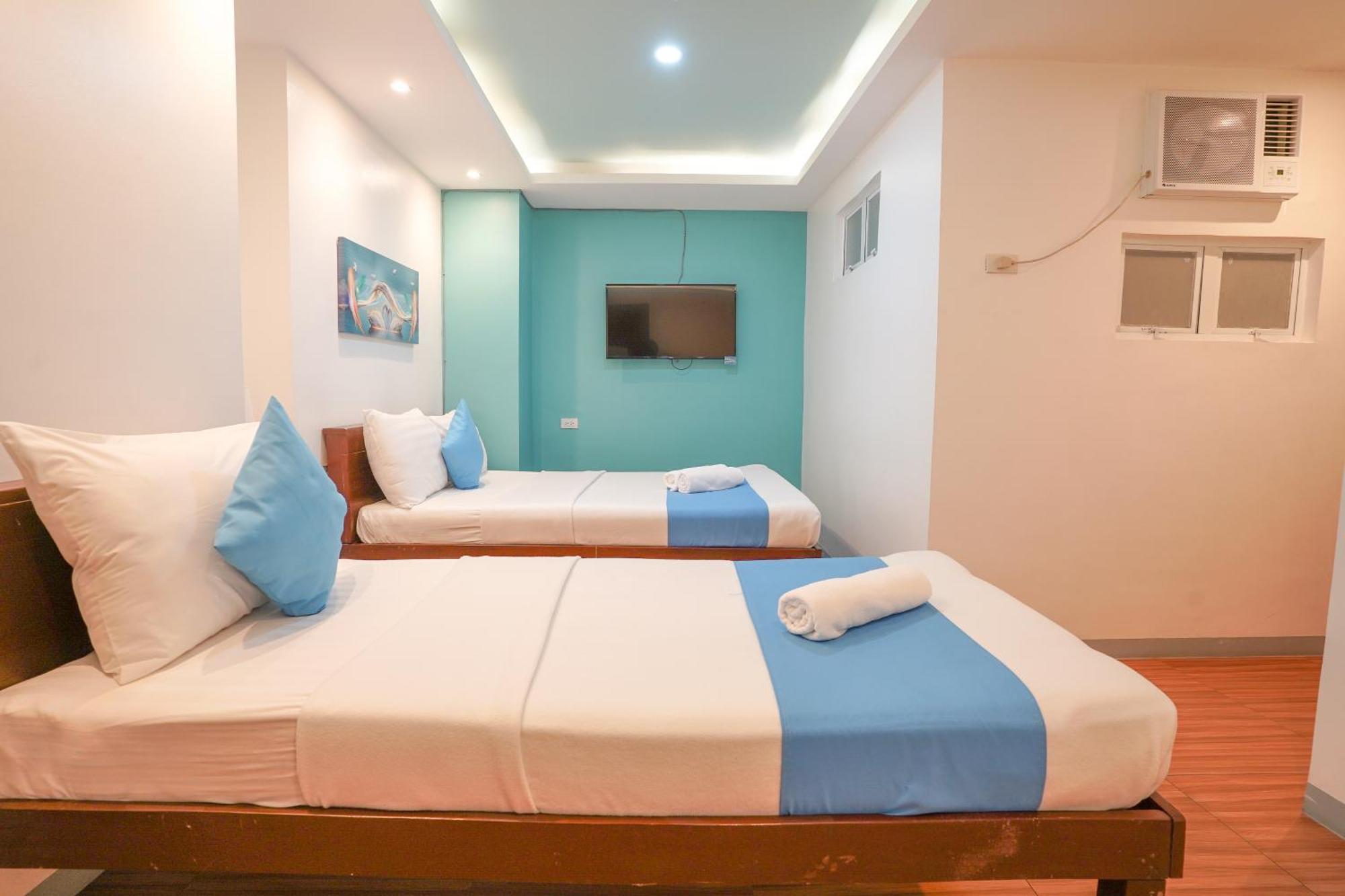 Arzo Hotel Premier Makati City Екстериор снимка